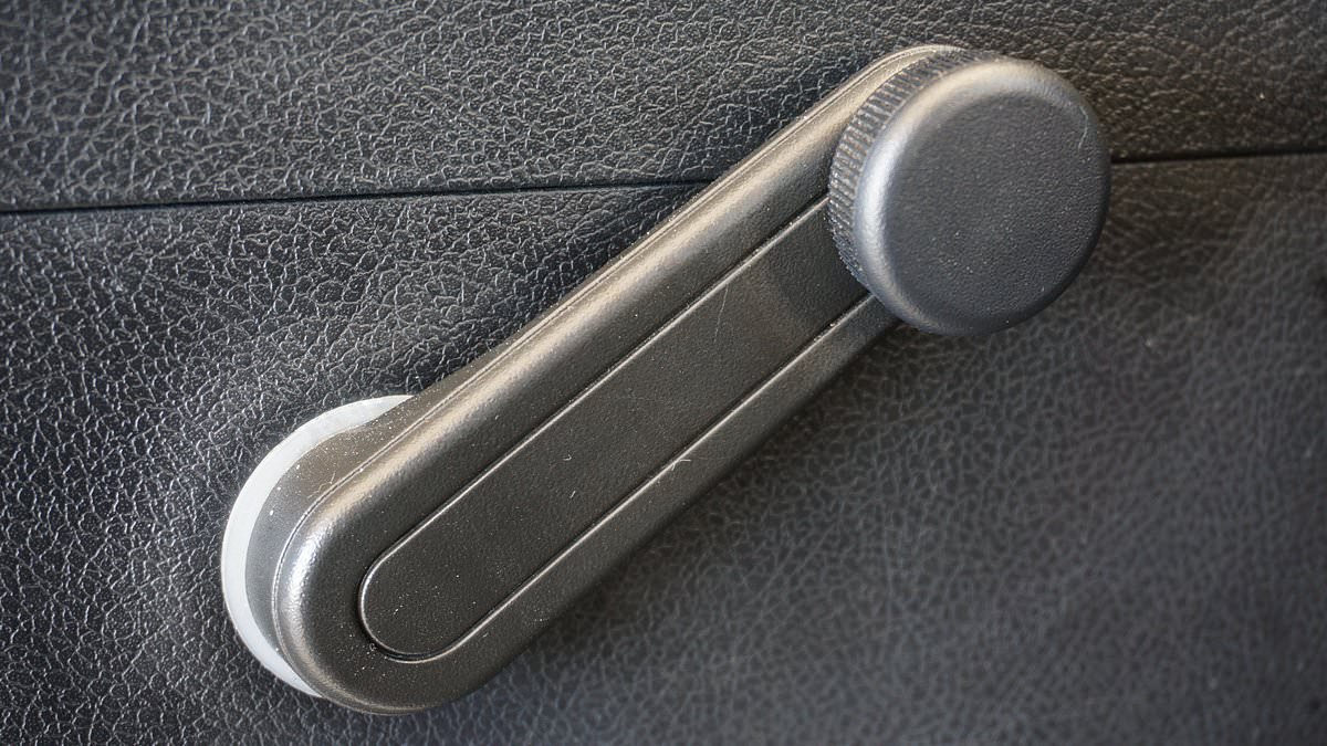 Revealed: The classic car features Gen Z are baffled by - so, do you know your choke from your T-bar?