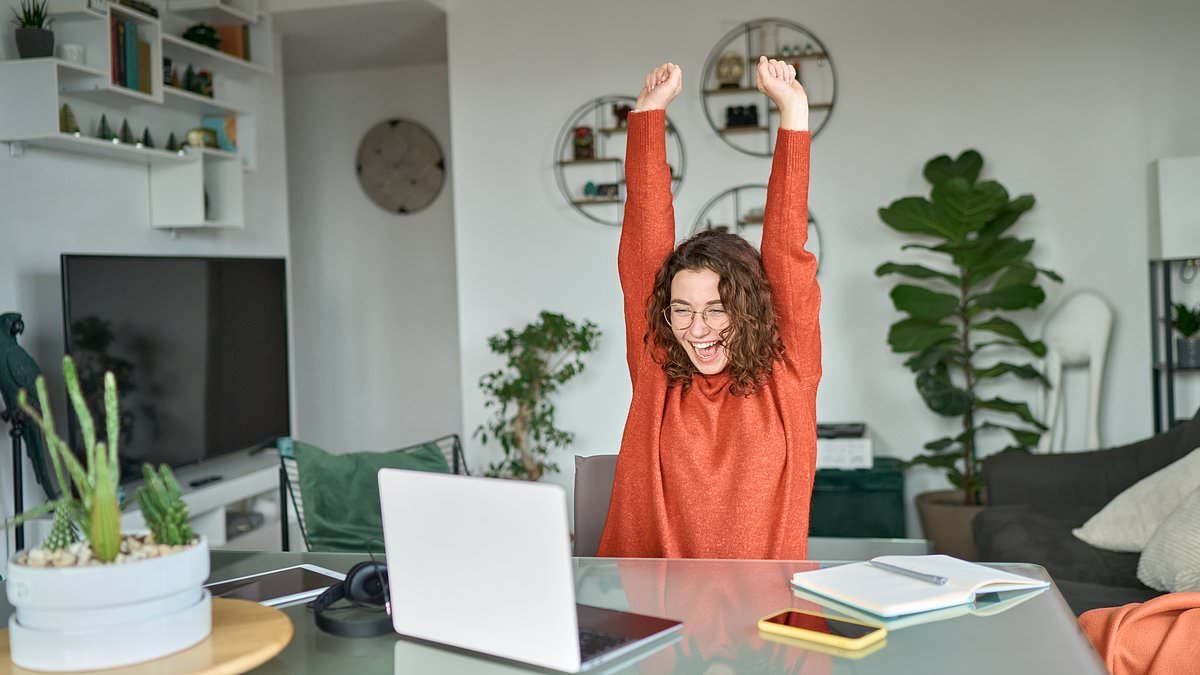 Explosion of 'sickfluencers' online fuelling culture of worklessness in Britain by coaching people how to 'lay it on thick' to claim disability benefits