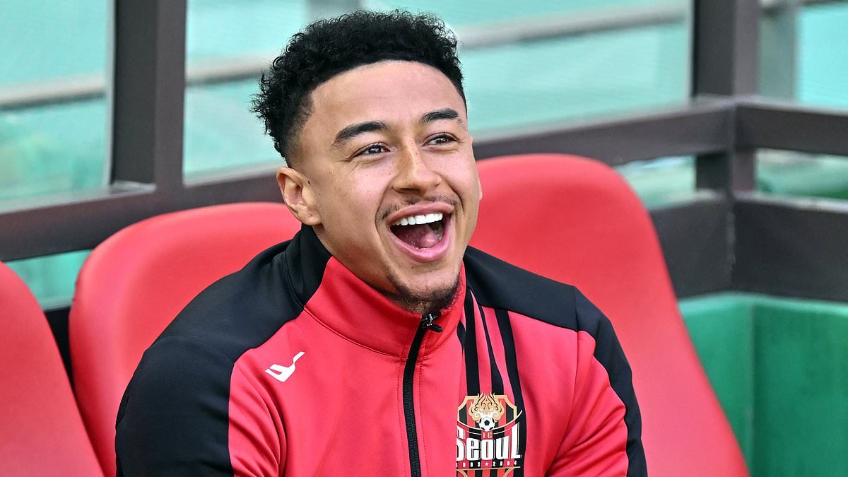 Latest on free agent Jesse Lingard's future as he considers offers in England and Italy as Douglas Luiz has Aston Villa medical: TRANSFER WINDOW WATCH