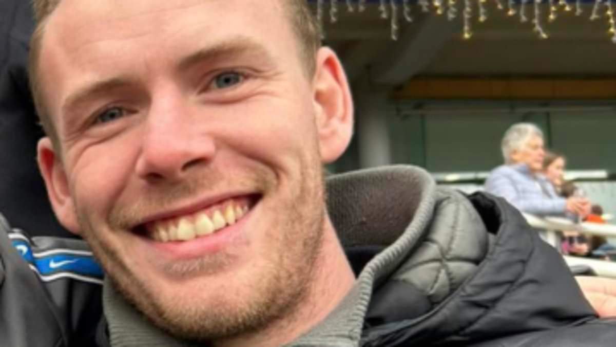 Soldier, 26, devastated over split from girlfriend deliberately drove into tree while on phone to her and said: 'You won't hear from me again'