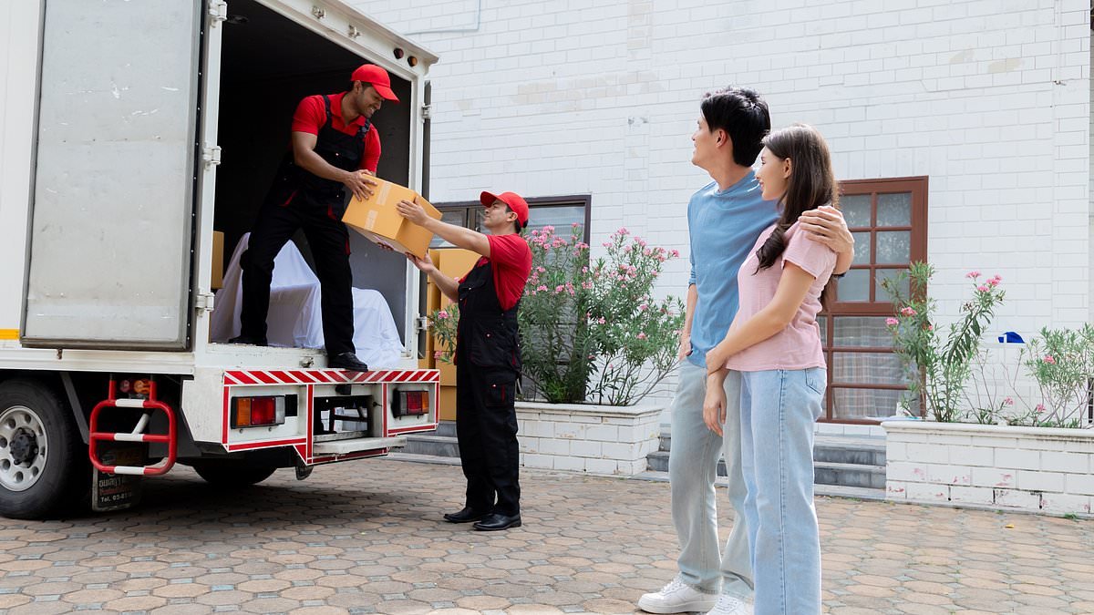 January sees 70% surge in Brits planning to move abroad - here's where they're heading