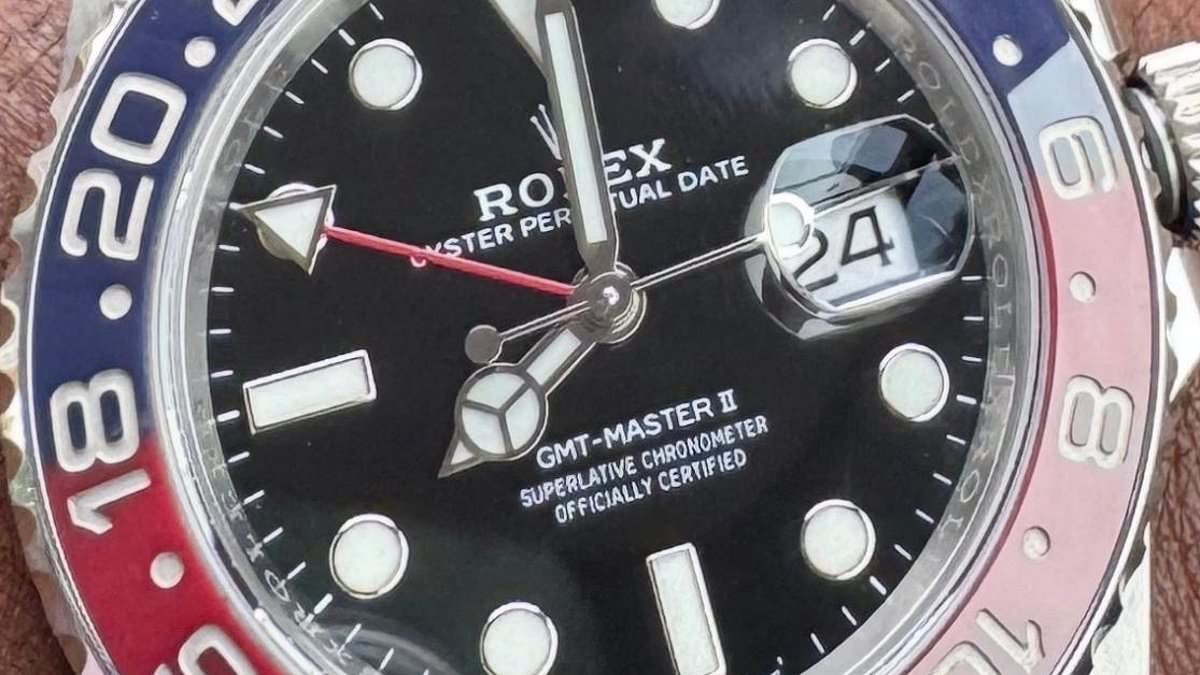 How your valuables aren't even safe inside PIN-code lockers at your £300-a-month gym: Warning as brazen thieves target luxury fitness clubs for expensive watches