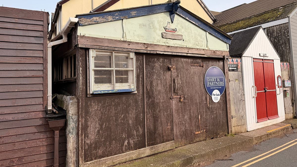 Tiny beachside wooden hut no bigger than a single bedroom is up for sale for £175,000