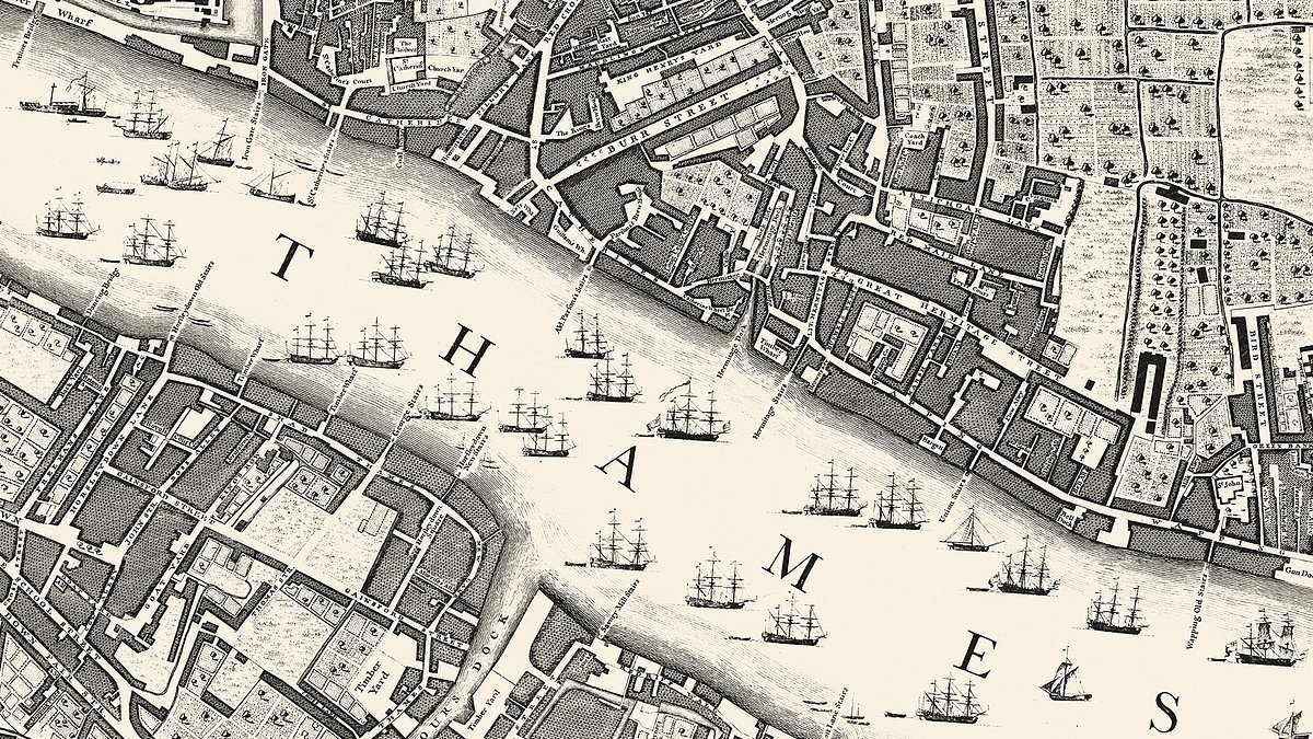 When Mile End was a small country town and Whitechapel a rubbish dump: Maps reveal bird's-eye view of London 280 years ago