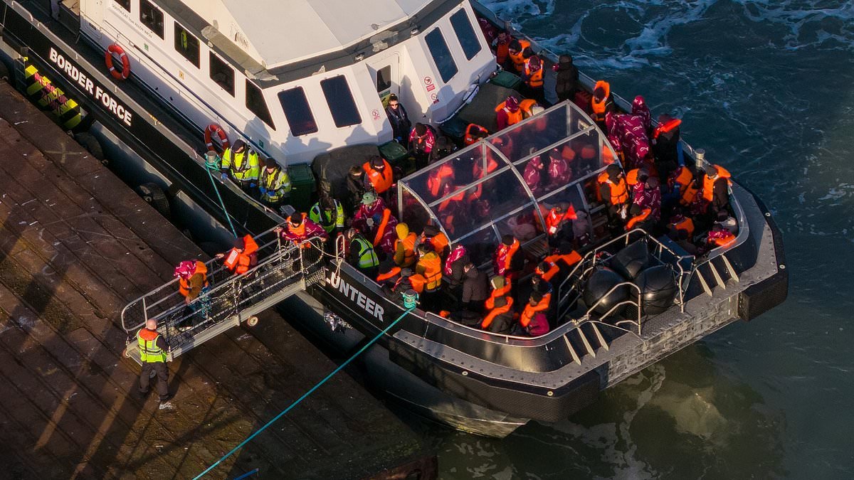 New Channel crisis record as more than 600 small boat migrants reach Britain in just one day