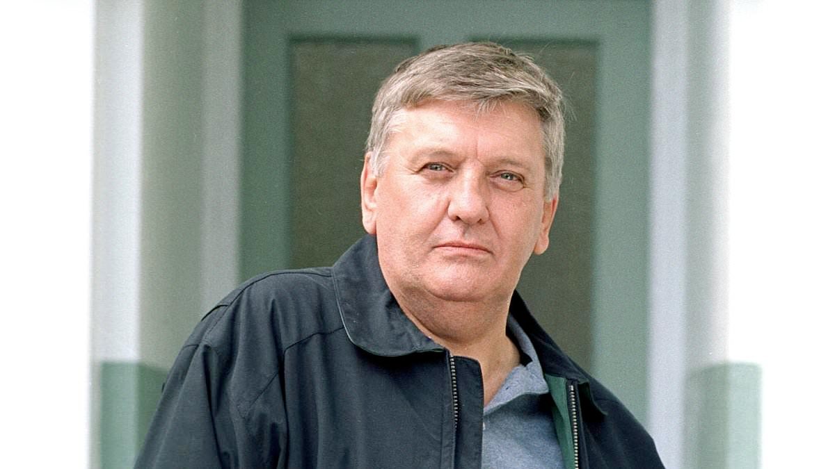 EastEnders star dies aged 92: Derek Martin who thrilled soap fans as devoted father Charlie Slater passes away