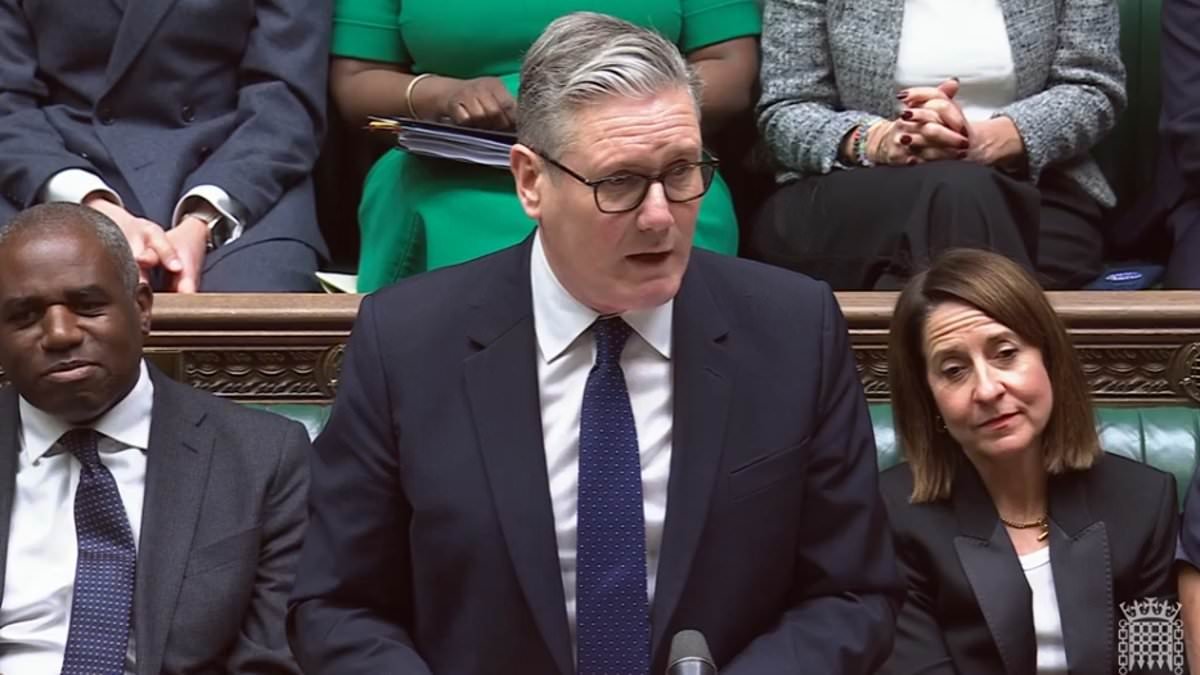 'Waffling' Starmer is mauled over shambolic ID cards U-turn in brutal PMQs as furious Labour MPs say they can't defend government policies