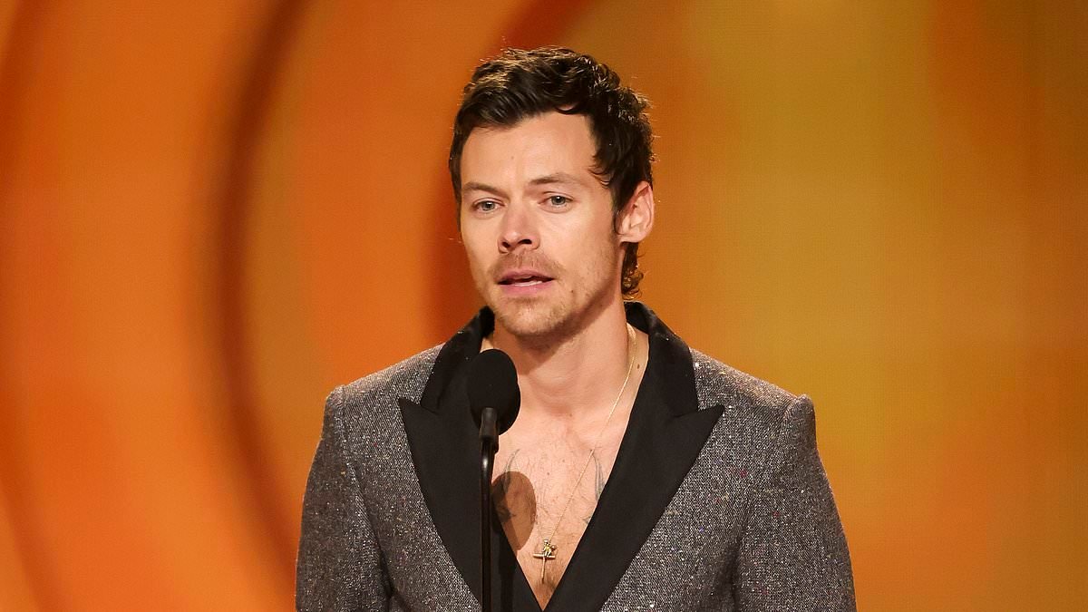 What's the pointe? Ballet flats for MEN is the latest horrid shoe trend that even Harry Styles can't pull off