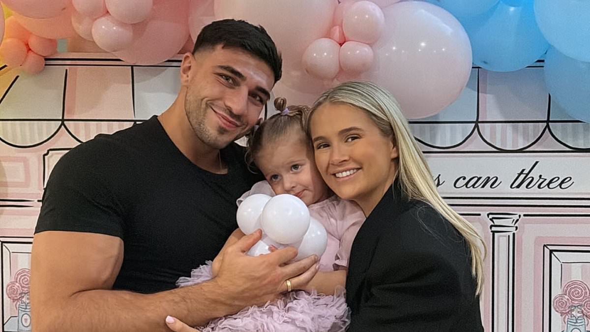 All the signs Molly-Mae Hague was pregnant with her second child from  her cravings to accidental bump reveal as she and Tommy Fury announce Bambi is set to be a big sister