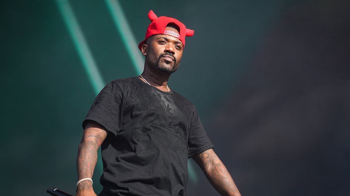 Ray J performs with bleeding eyes and wears heart monitor after revealing he has months to live