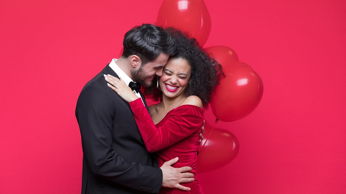 I'm a sex therapist... Here are three must-dos to avoid disaster in the bedroom