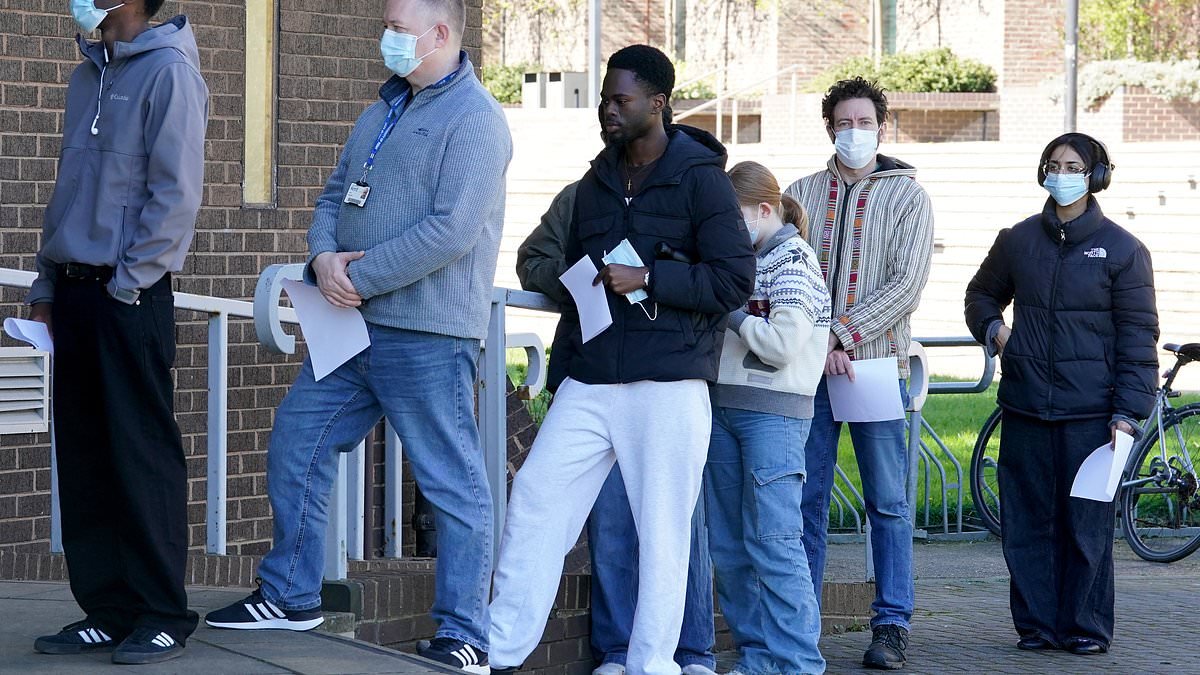 Meningitis outbreak spreads to SECOND university in Kent as rollout of vaccine to 5,000 students begins in Canterbury