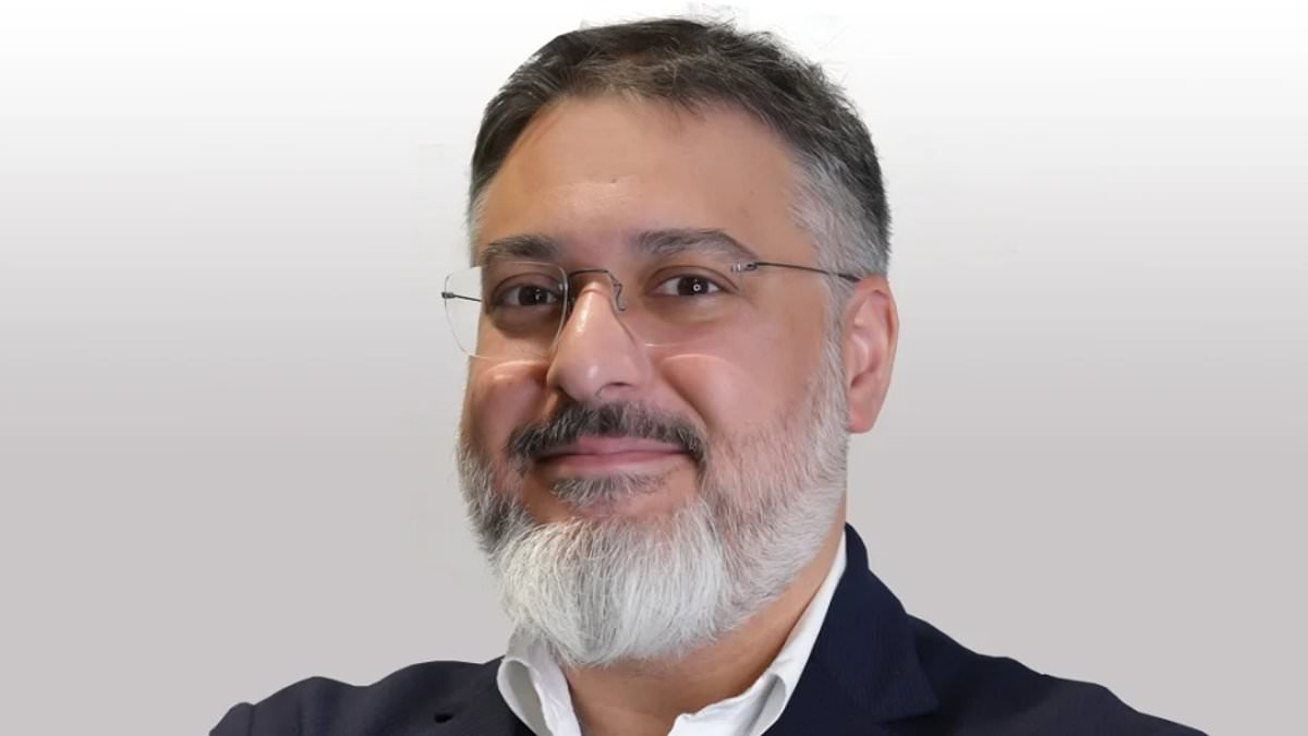 Great Ormond Steet surgeon who botched operations harmed nearly 100 children, report finds