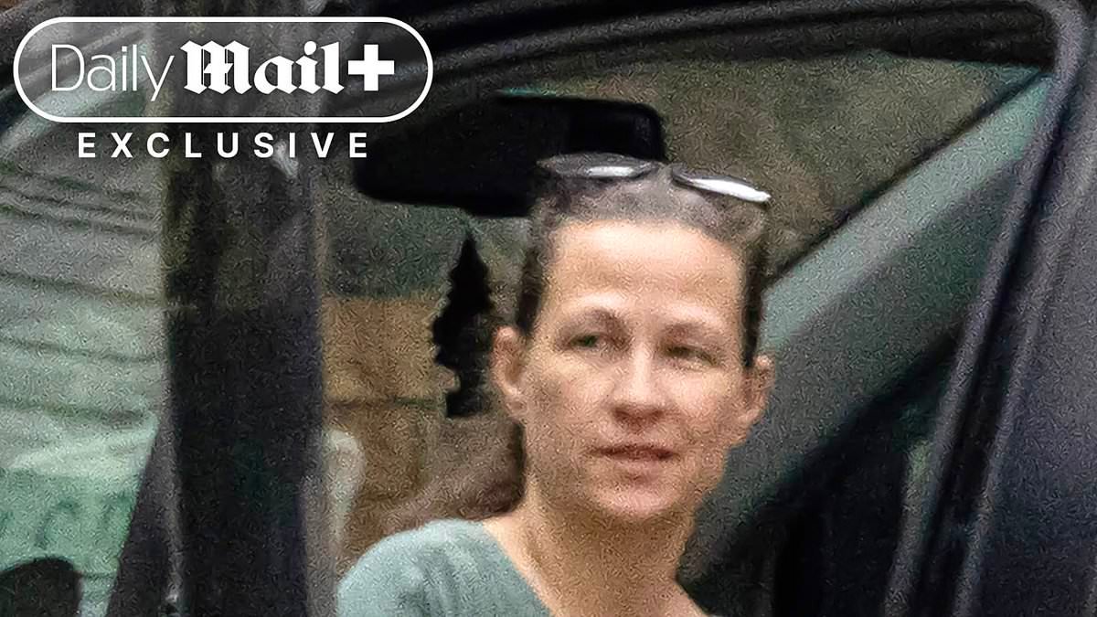 Arizona teen vanished at 13... now we've found her at 45: Astonishing story of her secret life revealed for the first time