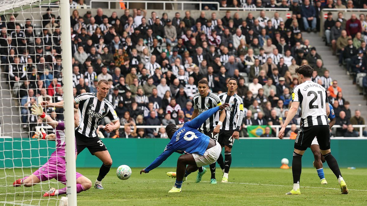 Newcastle 1-2 Sunderland: Brian Brobbey runs the hosts ragged to write his name in Tyne-Wear derby folklore - as Newcastle's composure evaporates to compound Eddie Howe's nightmare week