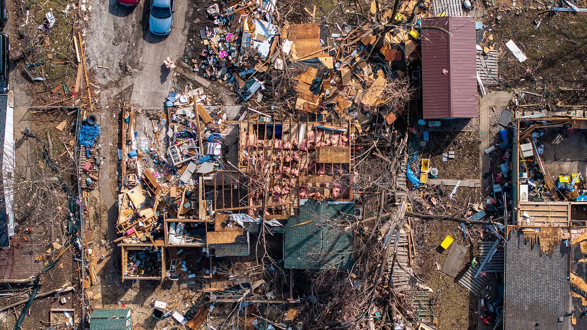 Tornadoes predicted to hit 12 million Americans as Missouri influencer shows epicenter of megastorm: 'It's coming right for us'