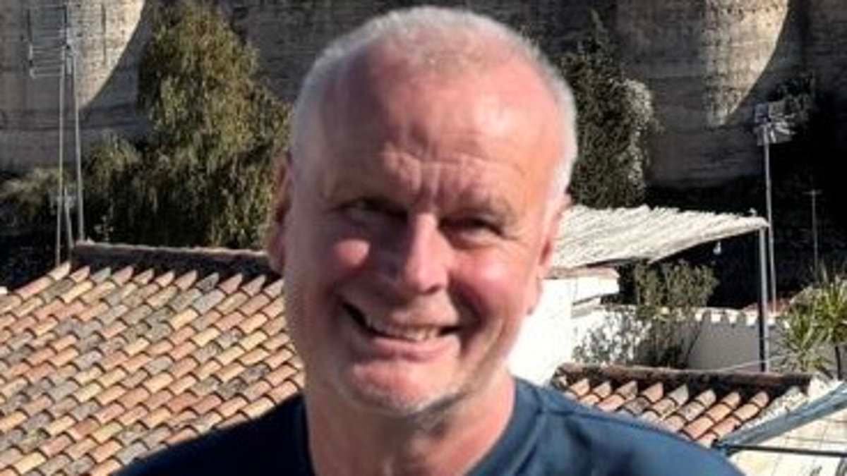 Pub landlord who invested £1,000 in BrewDog blasts founders who profited early while 'equity punk' investors were left with nothing