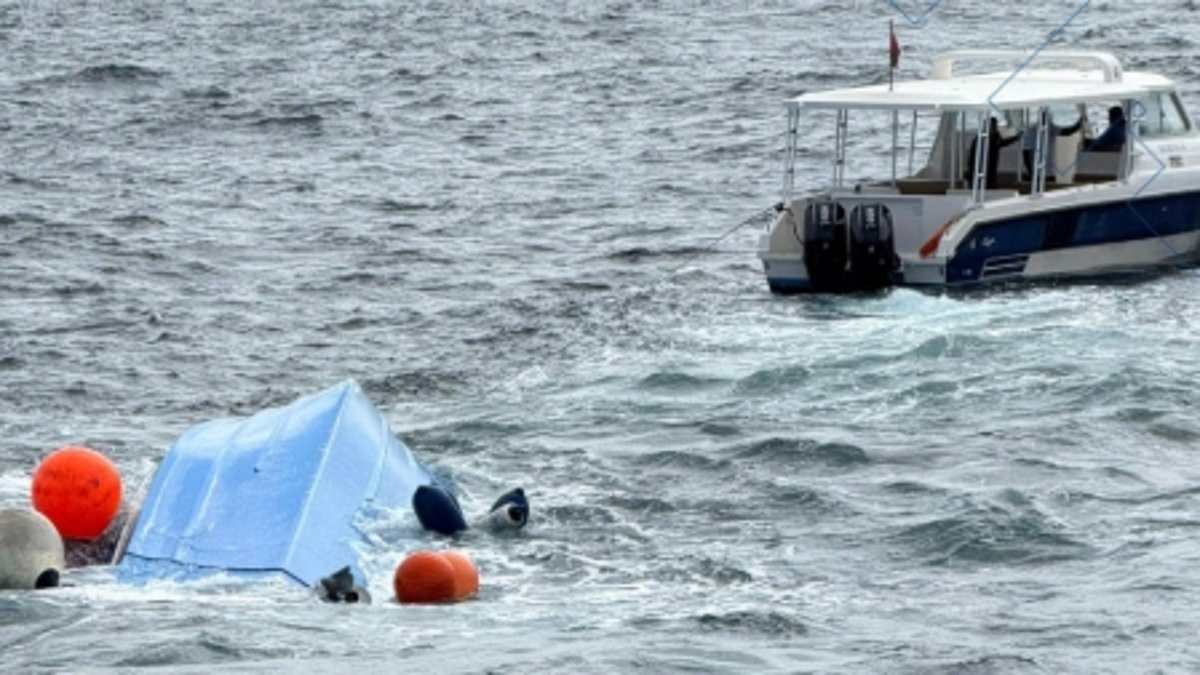 Three tourists drown after boat carrying 25 holidaymakers capsizes during sightseeing trip off Oman