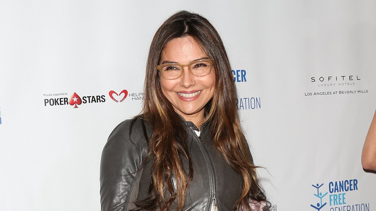 Vanessa Marcil defends 'brave' Brooklyn Beckham after his bombshell accusations against parents David and Victoria Beckham