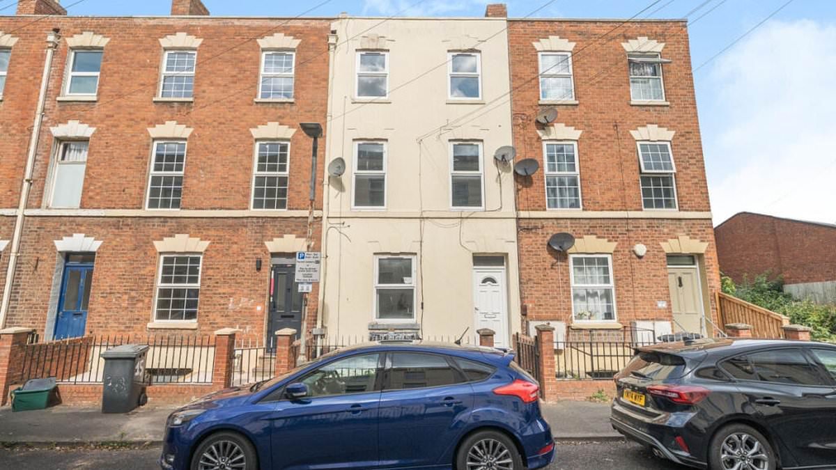 Eight bedroom home for sale for just £375,000 - because it is two doors from where Fred and Rose West buried their victims