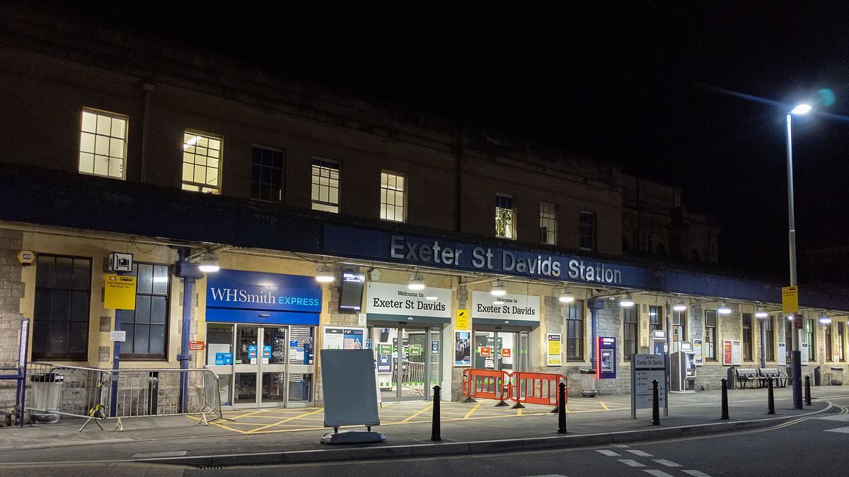 Another council faces backlash for turning off street lights overnight as it aims to save £270K-a-year - despite fears more women and girls will be put at risk