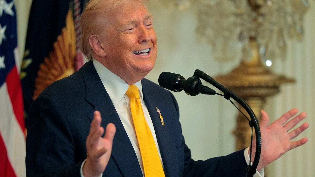 Starmer 'pauses' plan to push Chagos 'surrender' deal through parliament after Trump warns handover is a 'big mistake'