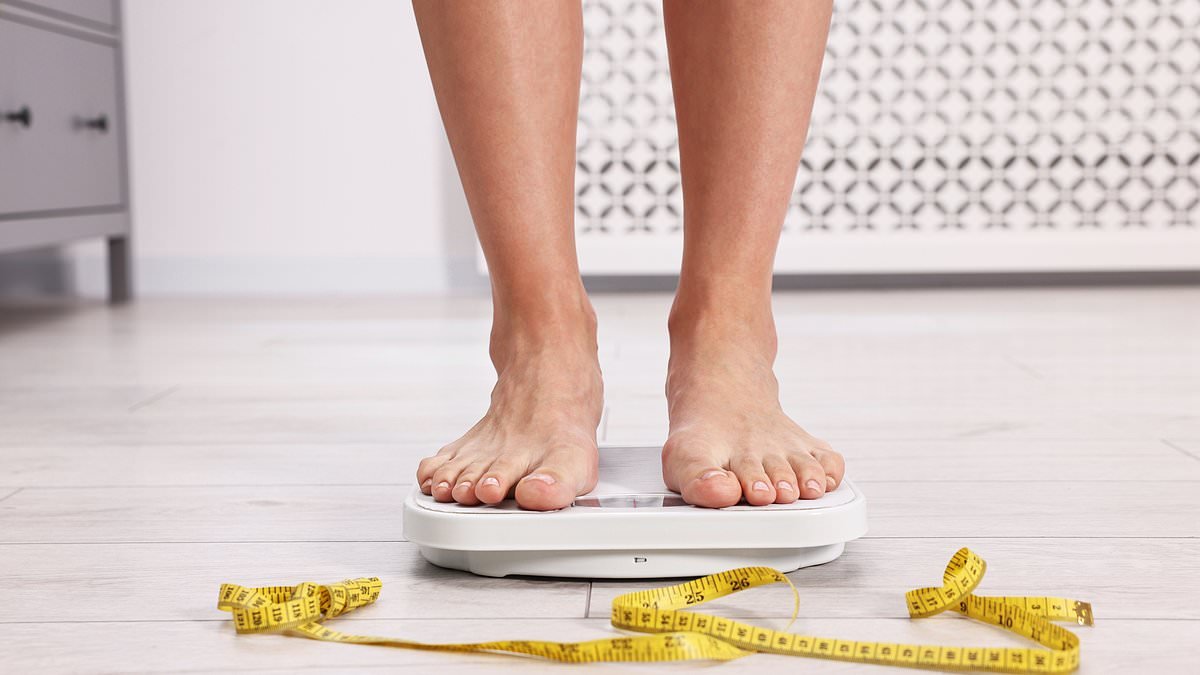 Experts name 12 common mistakes that can stop you from losing weight... how many are YOU guilty of?