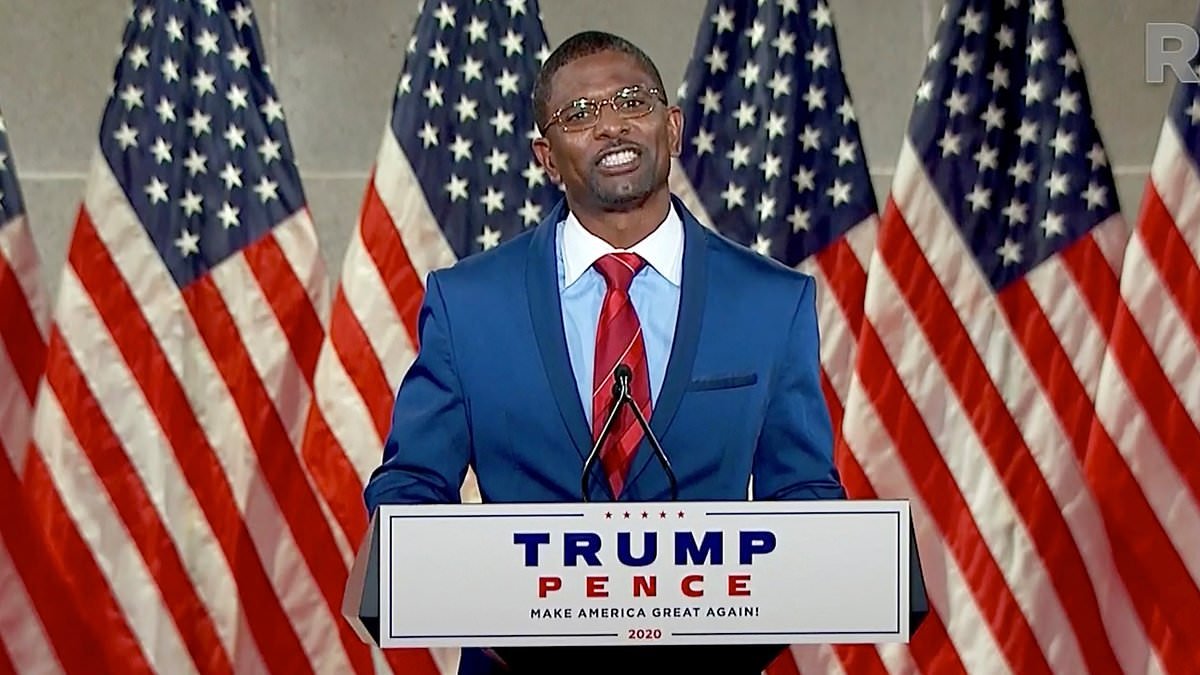 Pro-Trump ex-Minnesota NFL star claims state's Democrats hate ICE because 'we're deporting their voters'