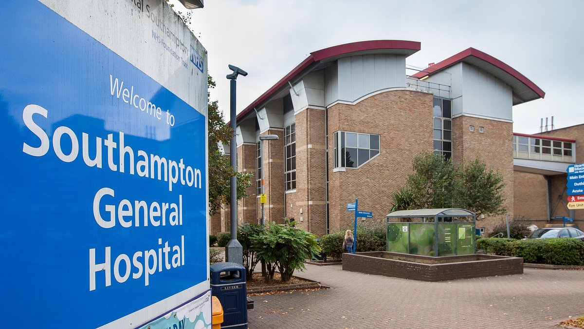 Major incident declared after fire at Southampton hospital