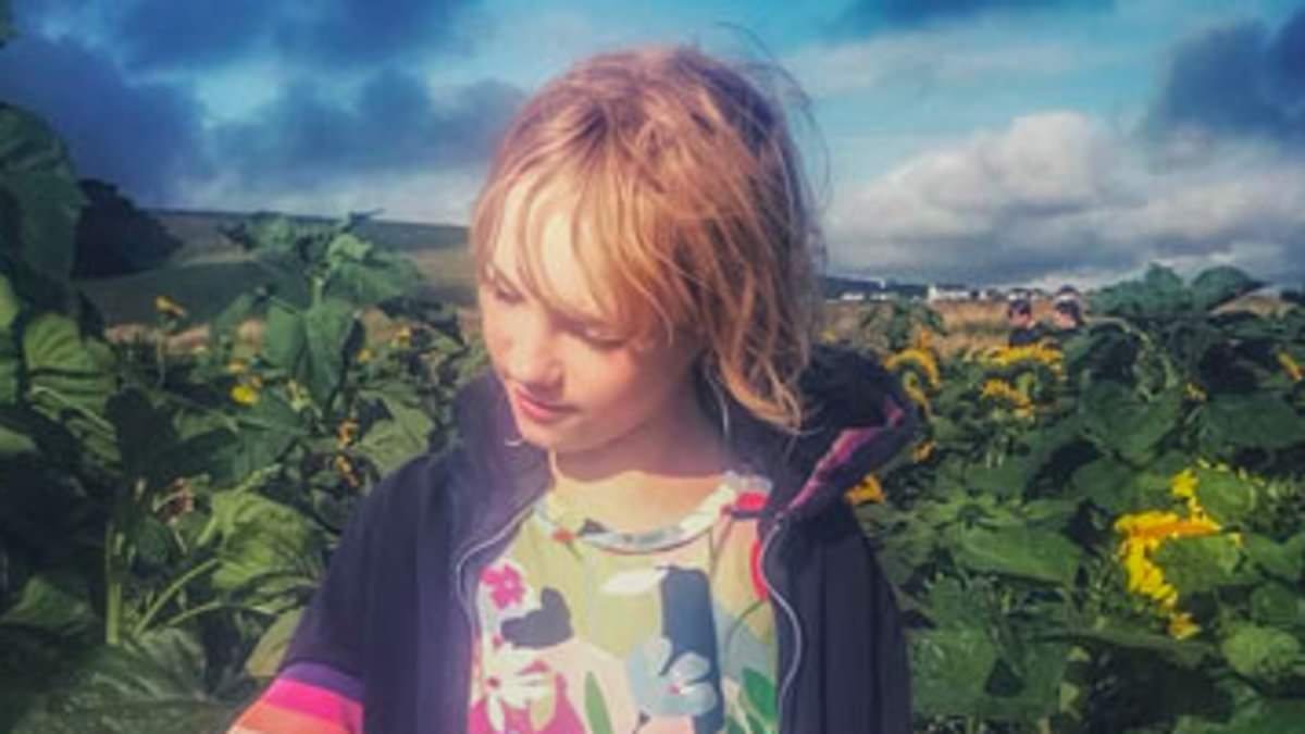 'Wonderful' girl, 13, who browsed pro-suicide websites after struggling with Covid lockdown took her own life without leaving note for her family, inquest hears