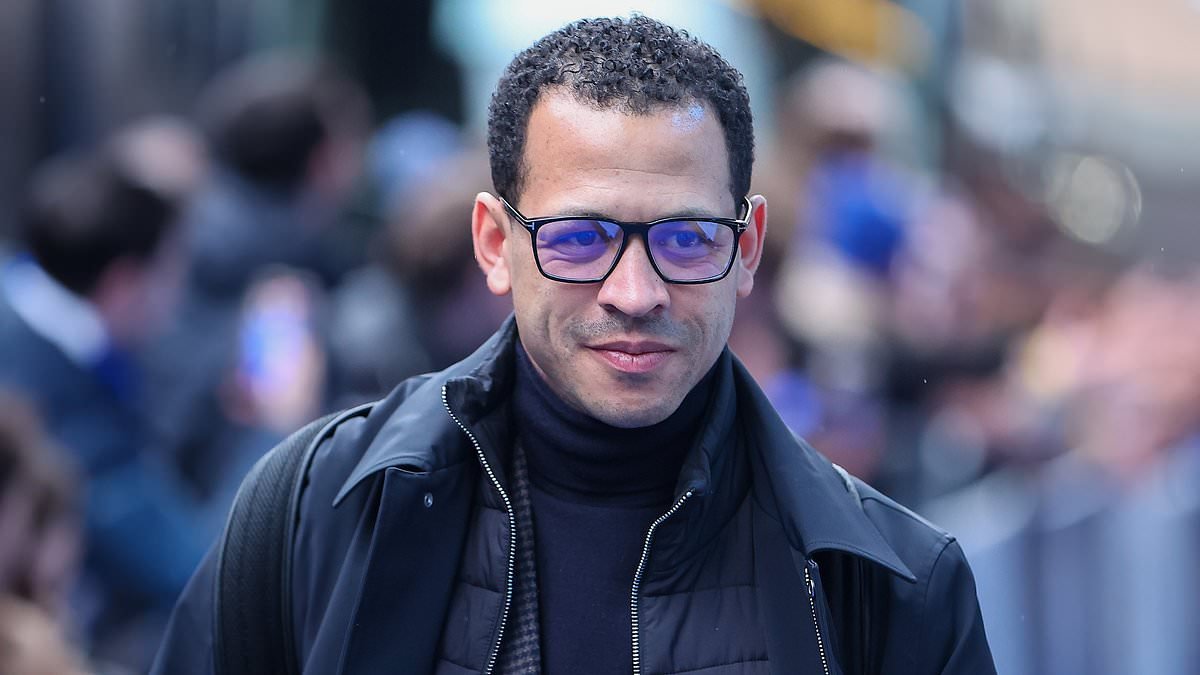 Premier League LIVE: Liam Rosenior aims for fifth league win on the spin as Chelsea face Leeds - while out-of-form Tottenham and Newcastle do battle