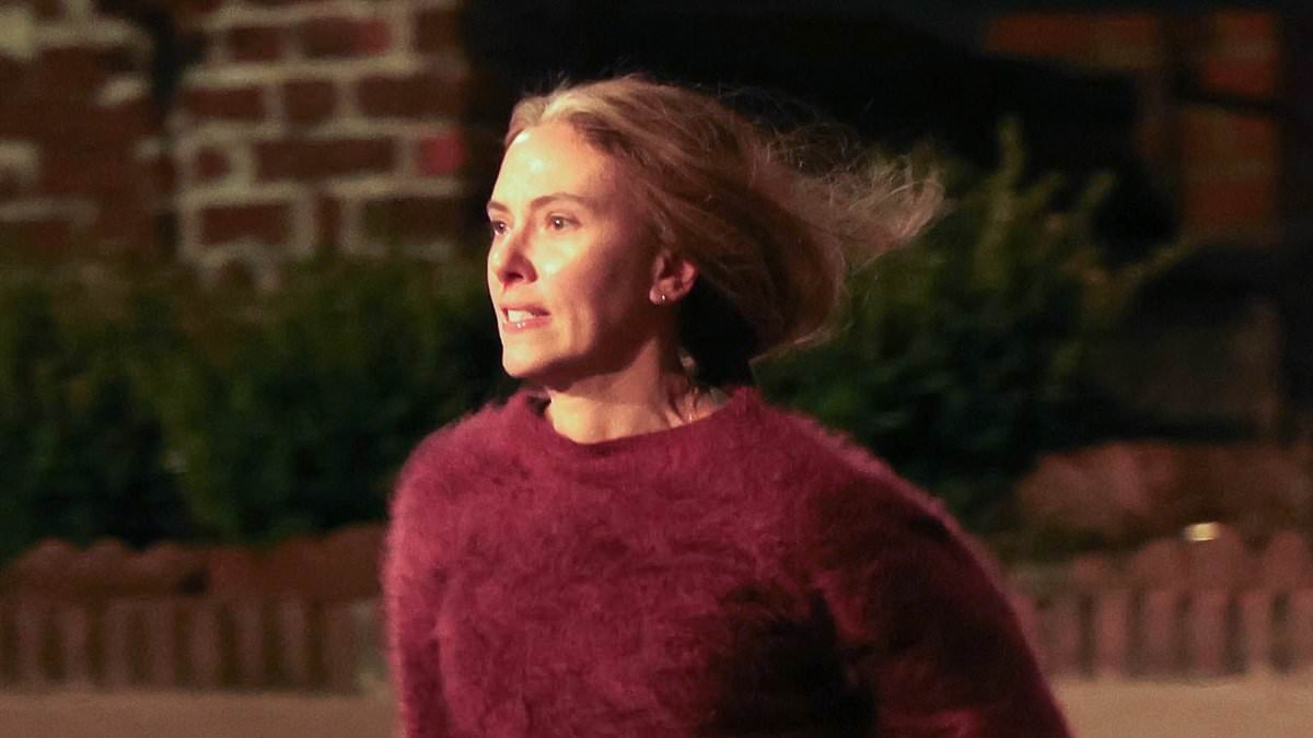 Scarlett Johansson is joined by TWO stunt doubles while filming dramatic  scenes for The Exorcist reboot in New York