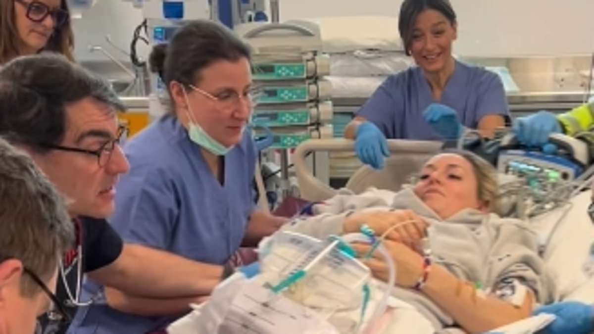 Lindsey Vonn reveals her Winter Olympics ski crash injury is 'a lot more severe than a broken leg' with her 'leg in pieces' after specialists suggested she may need amputation