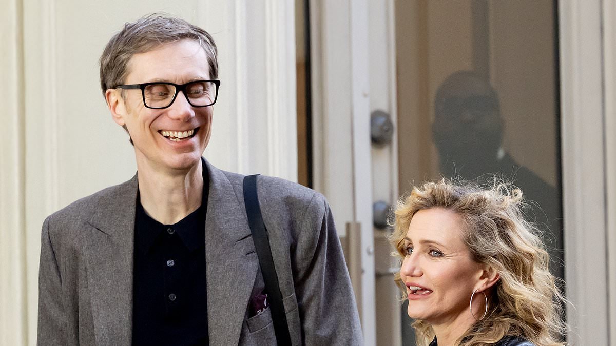 Cameron Diaz and Stephen Merchant look like a smitten couple as they film their new rom-com in NYC after the Hollywood actress gushed over her Brit co-star