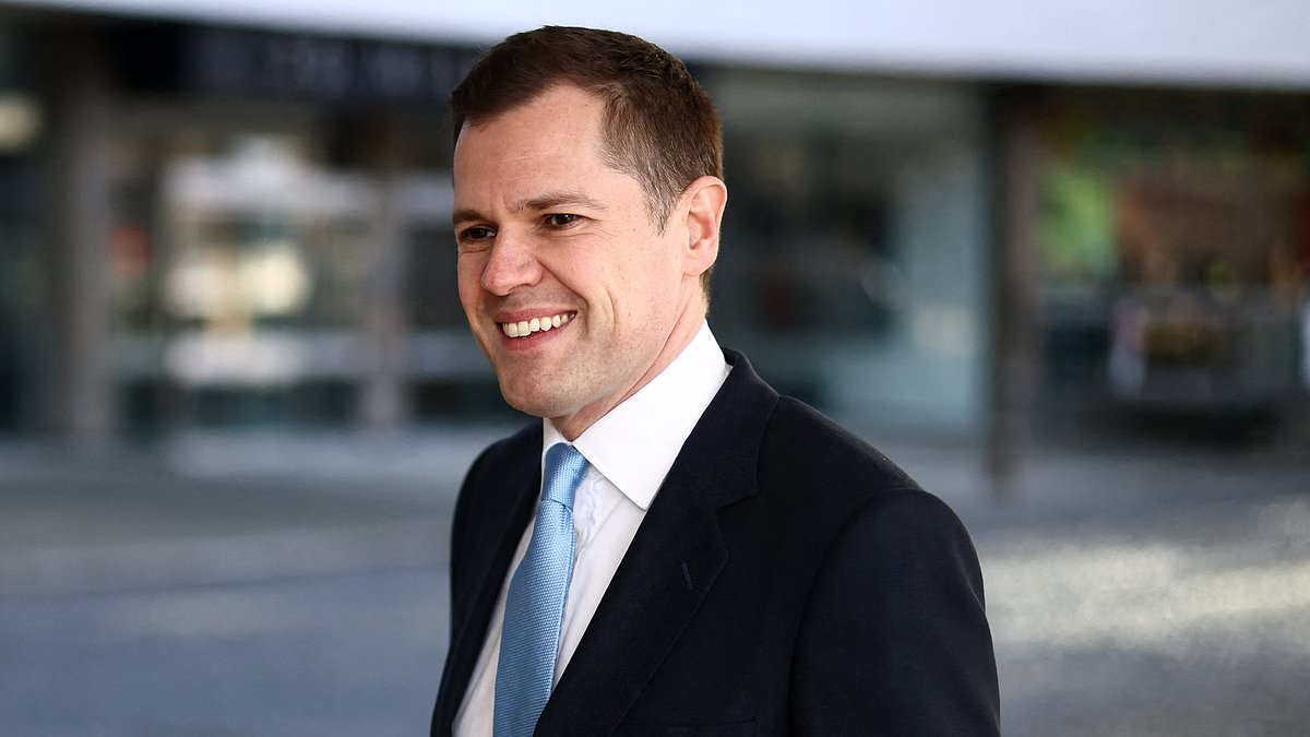 Robert Jenrick compares his Reform defection to leaving a bad marriage as he denies being caught out during plot to leave Tories