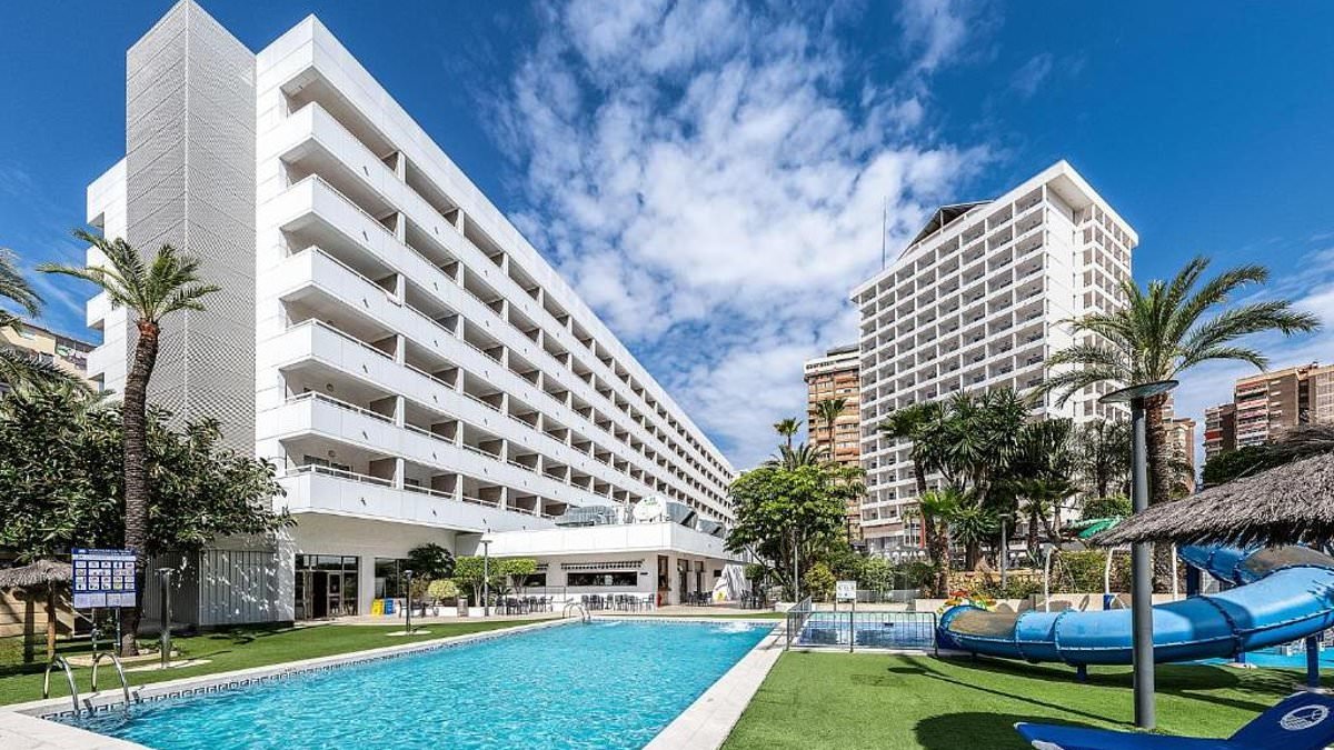 At least seven injured after Benidorm hotel room collapses over holidaymakers on Easter Sunday