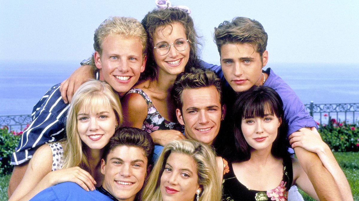 Beverly Hills, 90210 star says they are 'bummed' they didn't land White Lotus role