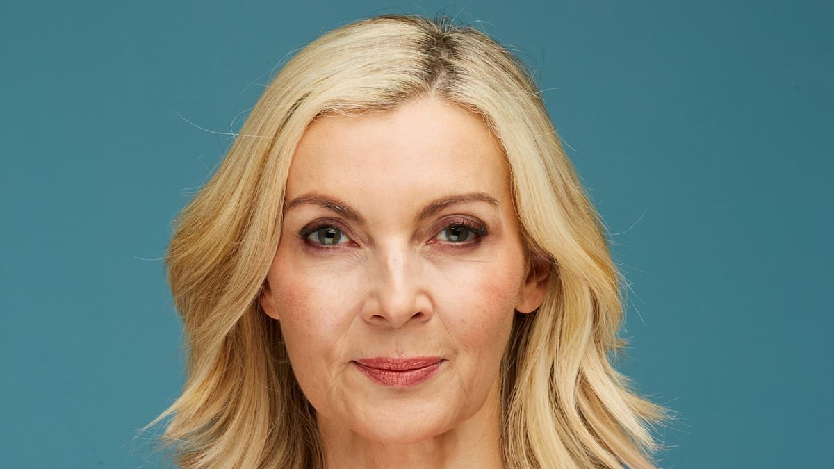 I've battled hair loss since my late 30s. Now, in my 50s, I've finally discovered a solution... This is the secret ALL women need to know