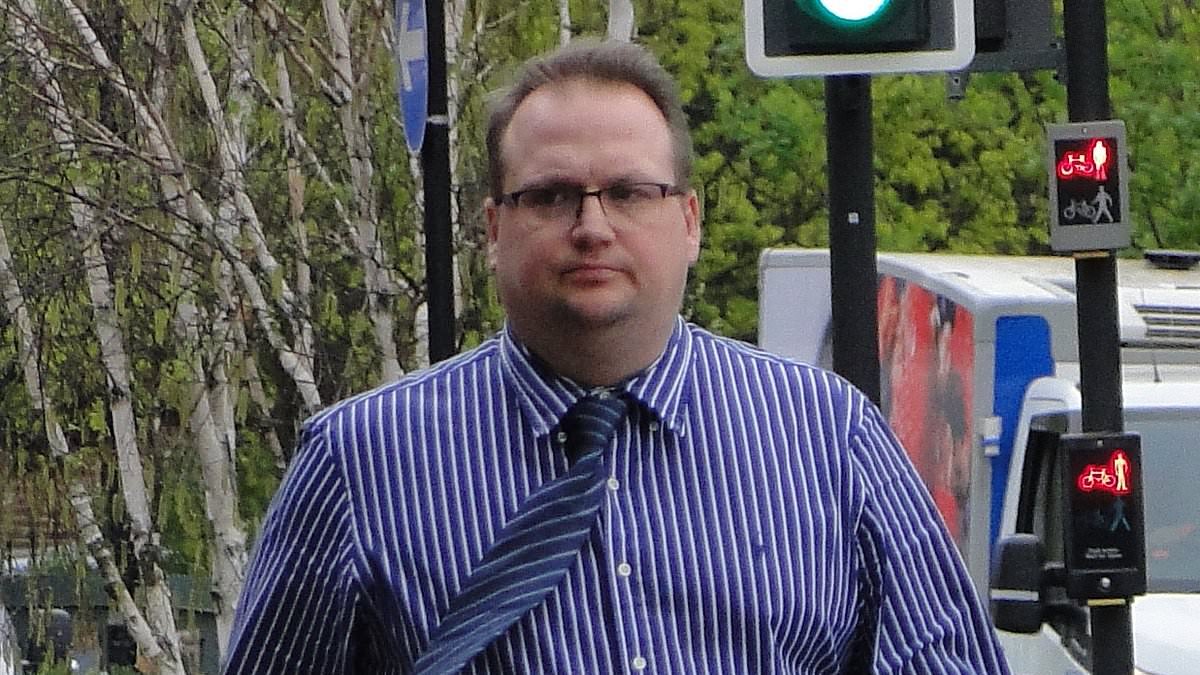 Supermarket worker left suicide note after emptying his mother's life savings of £595,000 before turning himself in to police, court hears