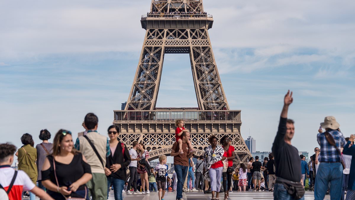 Revealed: The tourist hotspots where Gen Z are most likely to ruin your holiday snaps