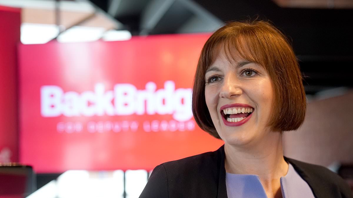 Schools must fully ban phones all day and they can't be used as calculators, Phillipson tells heads