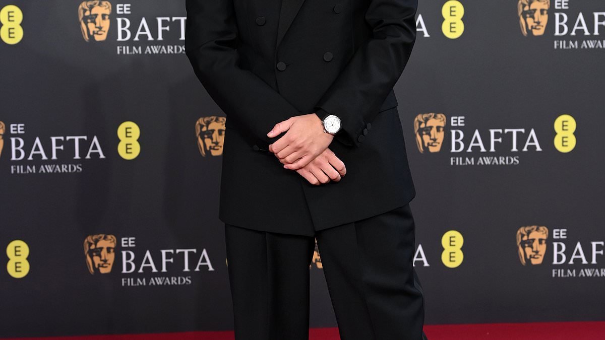 Timothée Chalamet walks BAFTAs red carpet solo with no sign of girlfriend  Kylie Jenner as he hopes to land Best Actor and continue award show streak