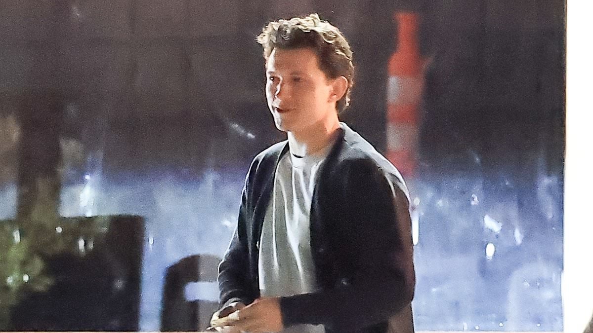 Tom Holland suffers a mystery injury as he sports an orthopedic boot after dining at lavish Beverly Hills restaurant amid claims he has married Zendaya
