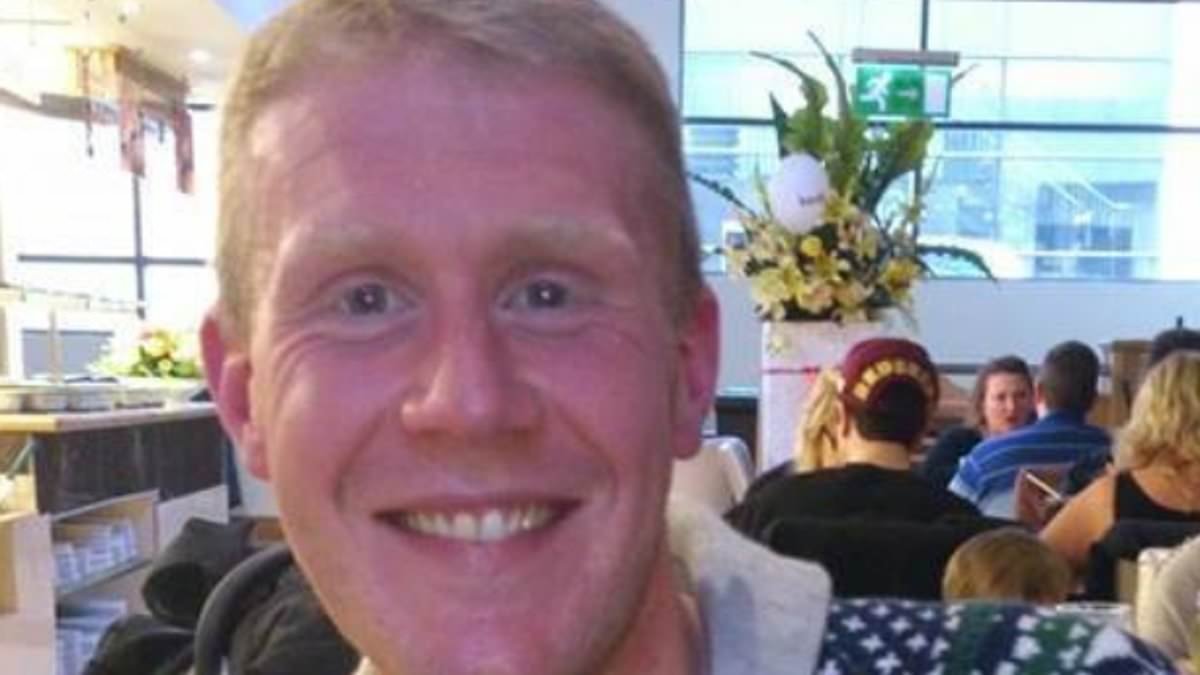 Furious voice notes sent from personal trainer to 'Dubai-based drug lord he owed money' before he was killed in acid attack are played in court