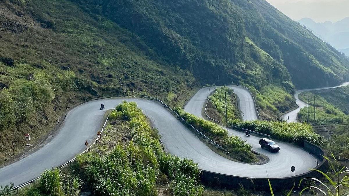 After tragic death of British teenager in Vietnam, backpackers reveal the dangerous underworld of the Ha Giang loop - with easy riders 'drinking until 2am and falling asleep at the handlebars'
