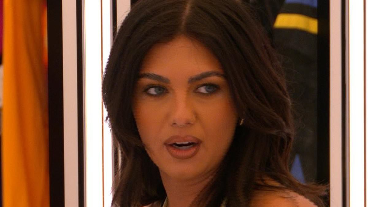 Love Island spoilers: ANOTHER feud erupts after the explosive truth or dare game as one Islander pulls a surprising move and TWO new bombshells enter the villa