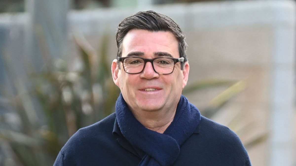 Andy Burnham confirms he IS standing for Parliament : Keir Starmer faces civil war in the Labour party as he considers whether to block mayor's bid to rejoin Commons