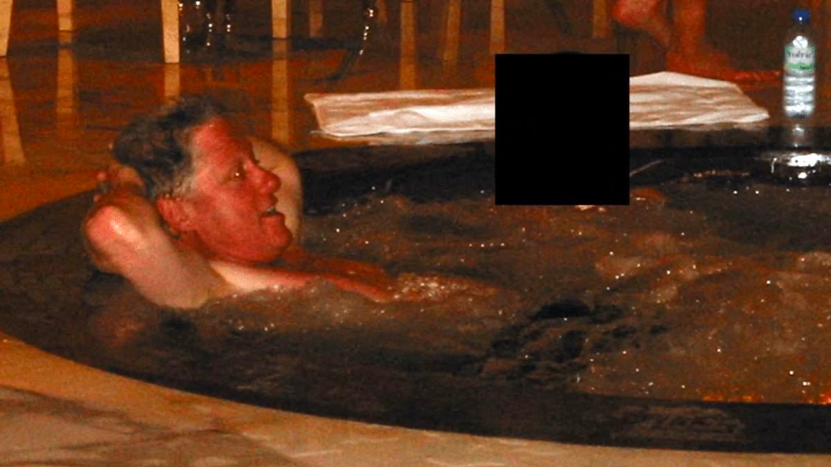 Bill Clinton's infamous hot tub picture is from ritzy trip to Asia he took with Epstein and Maxwell, new report says