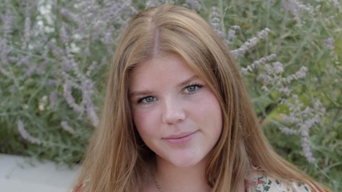 Heartbroken parents of teen killed in gap year motorbike crash pay tribute to hospital staff after they were able to fly to Vietnam and say their goodbyes before she died
