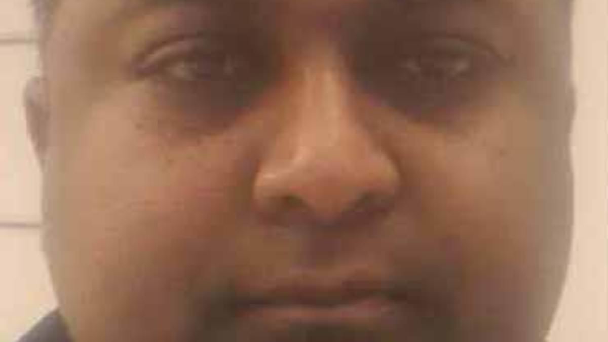 Mauritian migrant, 37, caught in  paedophile hunter sting after trying to meet up with schoolgirl is jailed